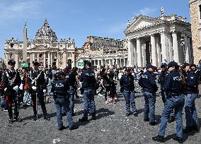 Faithful Gather in St Peters Square After the Death of Pope Francis - Vatican