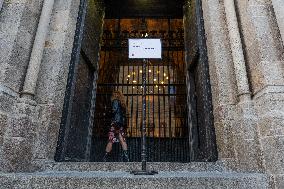 Reactions To The Death Of Pope Francis In Barcelona.