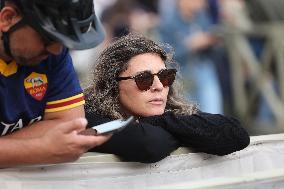 Holy Rosary in memory of Pope Francis on the day  death.