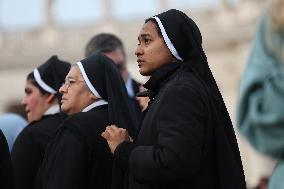 Holy Rosary in memory of Pope Francis on the day  death.