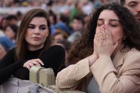 Holy Rosary in memory of Pope Francis on the day  death.