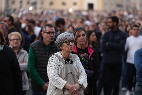 Holy Rosary in memory of Pope Francis on the day  death.