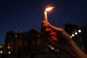 Holy Rosary in memory of Pope Francis on the day  death.