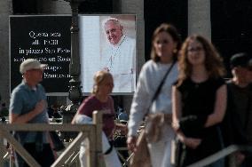 St. Peter S Square On The Day Of Pope Francis Death