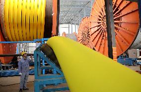 China First 2000 Meter Ultra Deep Sample Tube Production