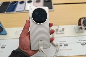 VIVO X200 Ultra Phone
