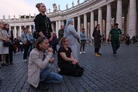 Rosary Prayer for Pope Francis - Vatican