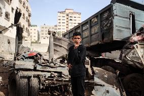 Israeli Strikes On Gaza Destroy Bulldozers Need To Clear Rubble