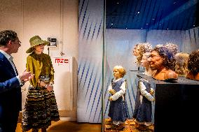 Queen Maxima at Exhibition on 25 Years of Archaeology - Leiden