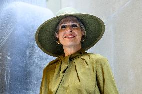 Queen Maxima at Exhibition on 25 Years of Archaeology - Leiden
