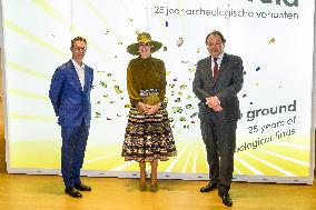 Queen Maxima at Exhibition on 25 Years of Archaeology - Leiden