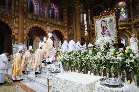 Catholic Devotees In Honor Of Late Pope Francis In Bangkok.