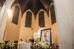 People Gather To Mourn, And Honor, Pope Francis In Indonesia