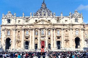 Transfer of The Coffin of Pope Francis - Vatican