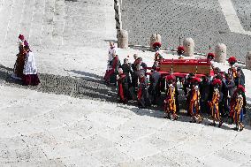 Transfer of The Coffin of Pope Francis - Vatican
