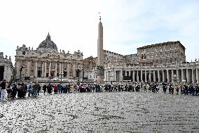 People Queue To pay Their RespectsTo Late Pope Francis - Vatican