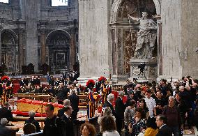 People Queue To pay Their RespectsTo Late Pope Francis - Vatican