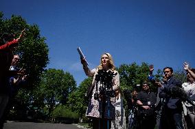 DC: White House Press Secretary Karoline Leavitt Speaks to Reporters