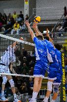 VOLLEY - Superlega Serie A - Playoff 5° Posto - Cisterna Volley vs Sonepar Padova 2-2.. (31-29, 22-25, 25-21, 24-26 ..)
