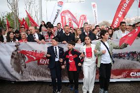 Opposition Defies Ban To Celebrate Childrens Day - Turkey