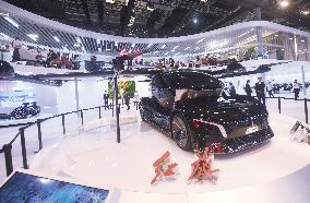 2025 Shanghai Auto Show Hongqi Flying Car
