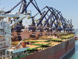 China 2025 Q1 Cargo Port Throughput Increased