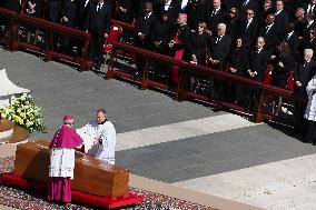 The Coffin Of Pope Francis Leaving St. Peters Basilica - Vatican