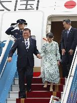 Japan PM Ishiba arrives in Hanoi