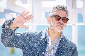 8th Canneseries - A La Poursuite Du Rougail Saucisse Photocall