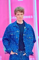 8th Canneseries - Pink Carpet