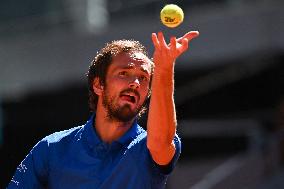 Mutua Madrid Open - Men s Third Round