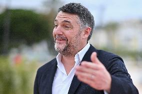 8th Canneseries - Ma Femme Est Une Espionne Photocall