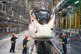 High-speed EMU Train Maintenance in Nanjing
