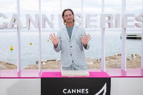 8th Canneseries - Duster Photocall