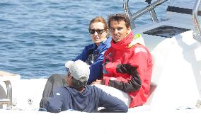 King Juan Carlos and Infanta Elena enjoy a new day of regattas