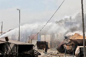 28 Killed and 800 Injured in Port Explosion - Iran