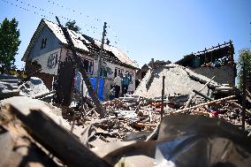 Kashmir Militant Homes Raided - India
