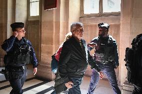 Rue Tronchet theft trial in Paris - FA