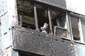 Russian drone hits apartment block in KamianskeRussian drone hits apartment block in Kamianske