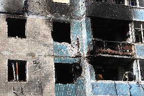 Russian drone hits apartment block in KamianskeRussian drone hits apartment block in Kamianske