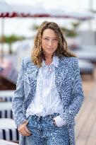 8th Canneseries - Surface Photocall