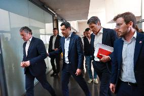 Juanma Moreno Leads Meeting on Andalusian Emergency Blackout - Spain