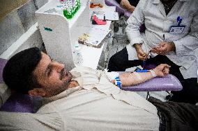 Blood Transfusions for Bandar Abbas Victims - Iran