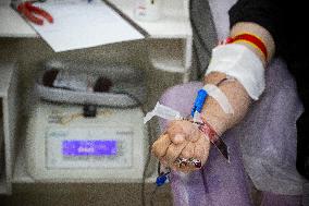 Blood Transfusions for Bandar Abbas Victims - Iran