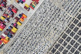 Vehicles Export in Nanjing Port