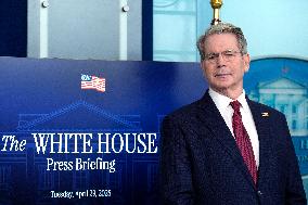 White House press briefing - Washington