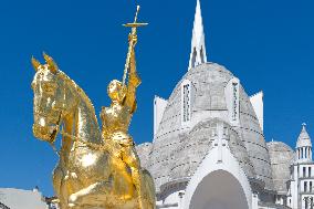 Jeanne d Arc statue in front of the Sainte Jeanne d Arc church - Nice