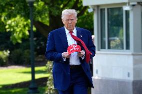 Donald Trump departs to Michigan - Washington
