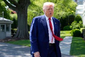 Donald Trump departs to Michigan - Washington