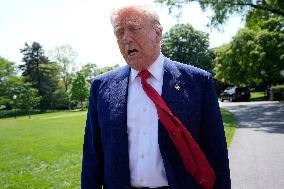 Donald Trump departs to Michigan - Washington